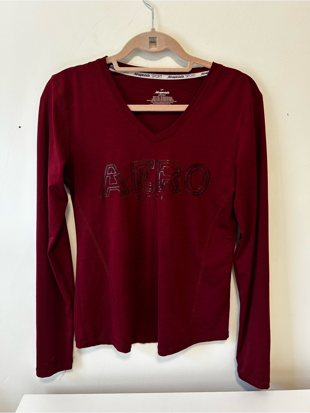 Aeropostale Women's Long-Sleeve V-Neck Tee in Burgundy